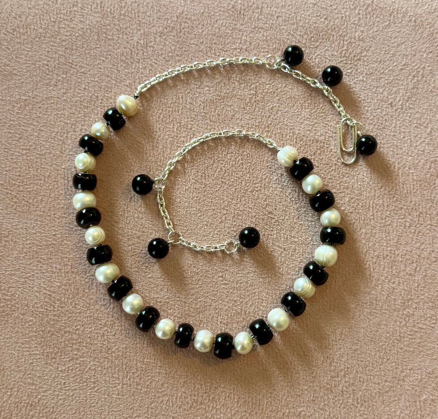 Ivory Noir Necklace