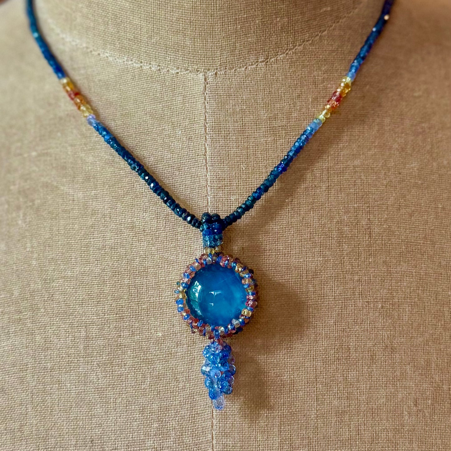 CaerMeto Pendant & Necklace