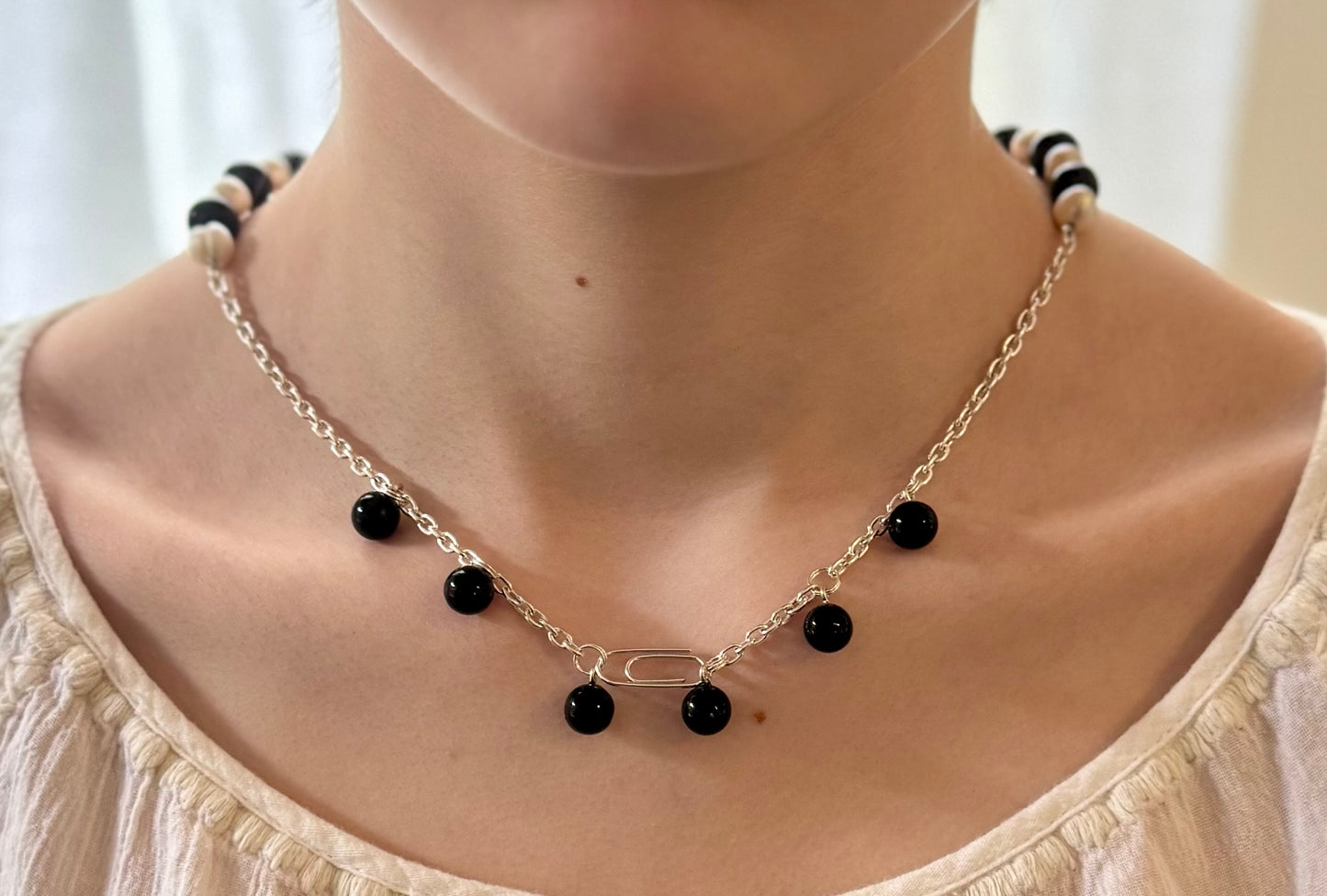 Ivory Noir Necklace