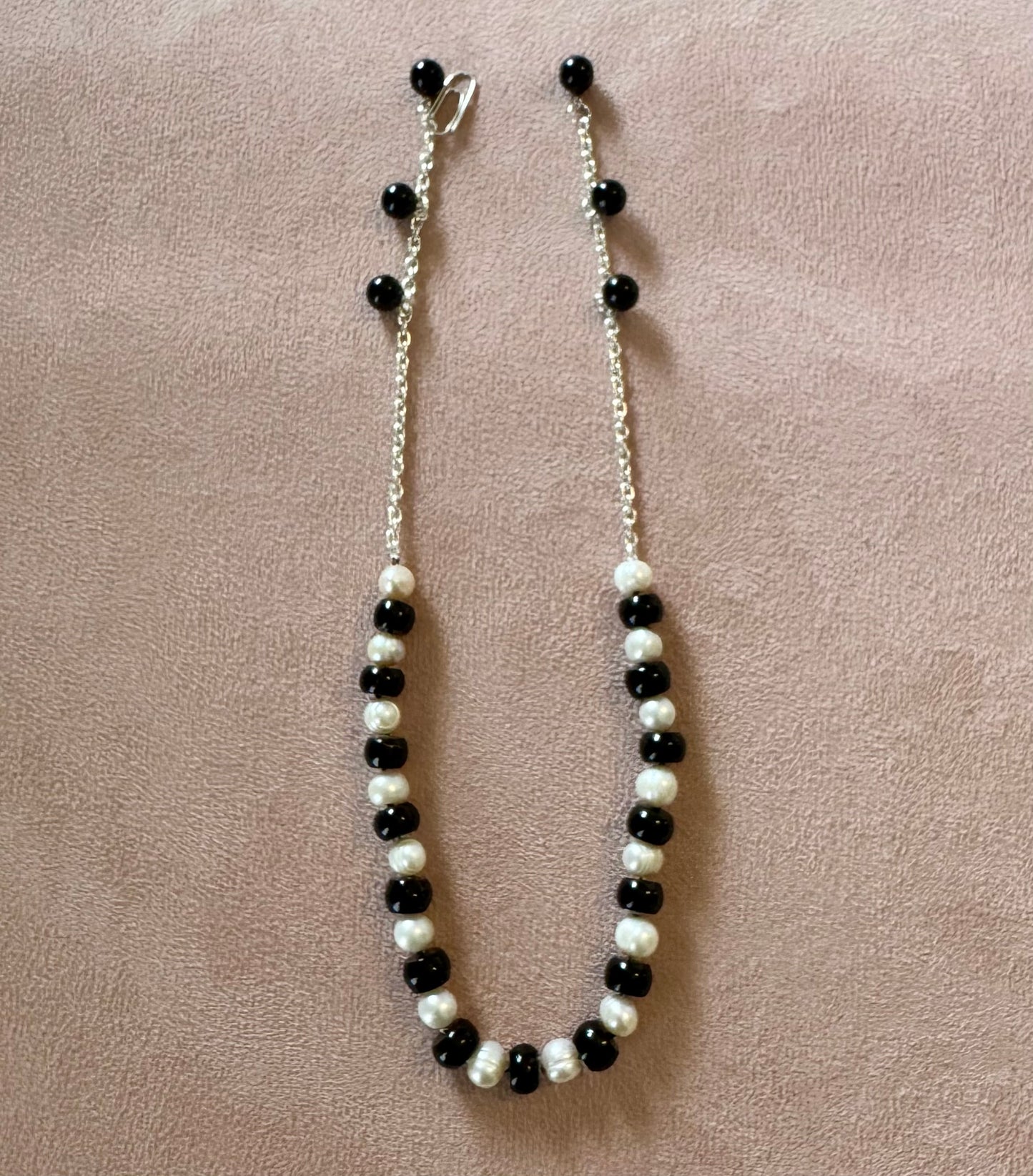 Ivory Noir Necklace